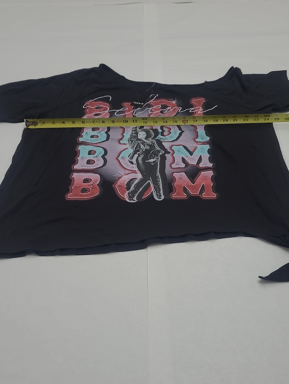 Torrid Black Graphic Off Shoulder Selena Tee Size 3X NWT - Picture 4 of 8